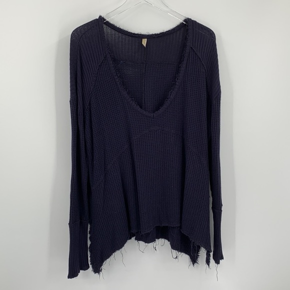 Free People raw edge thermal waffle shirt top navy blue distressed long sleeve M - Picture 1 of 5